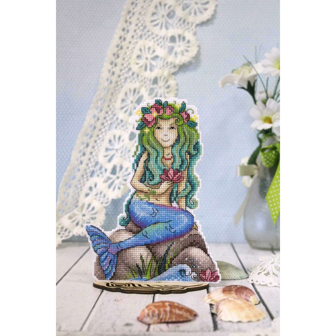 Sea Beauty SR-464  Plastic Canvas Counted Cross Stitch Kit