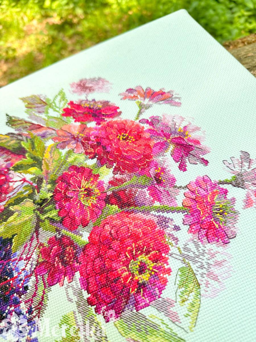 September Colour K-221 Counted Cross-Stitch Kit