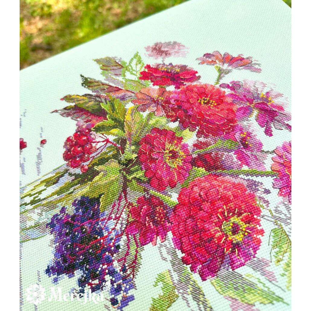 September Colour K-221 Counted Cross-Stitch Kit