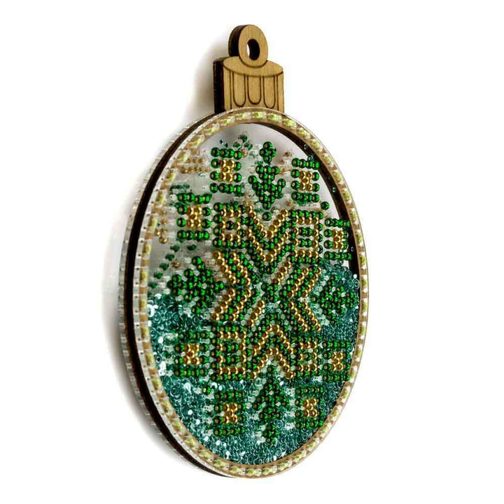 Set for embroidery with beads on a plastic base FLPL-059