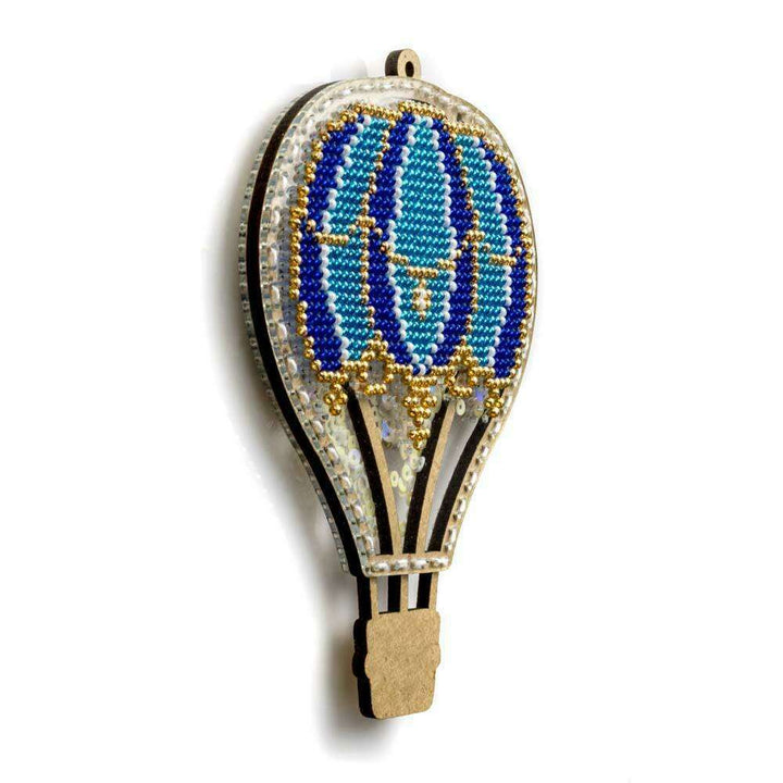 Set for embroidery with beads on a plastic base FLPL-074