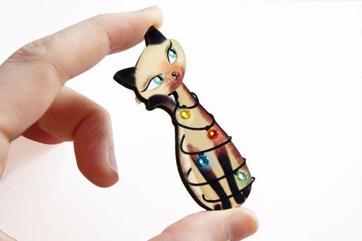 Siamese Cat with Christmas Lights Brooch by Laliblue - Quirks!