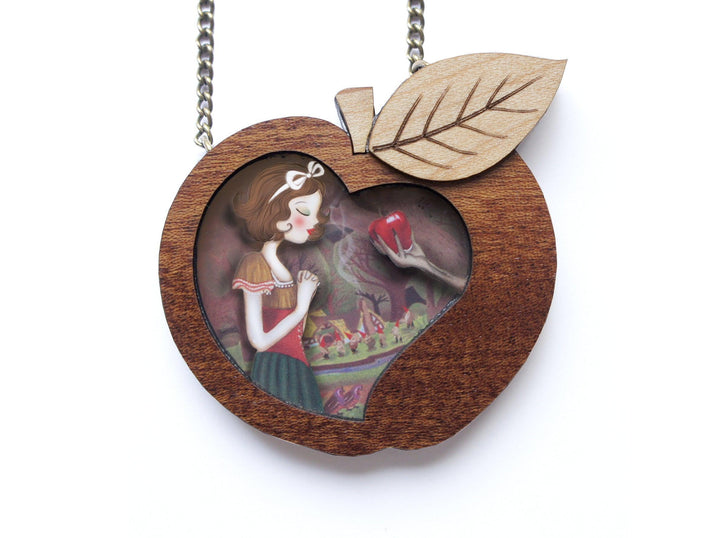 Snow White Necklace by Laliblue - Quirks!