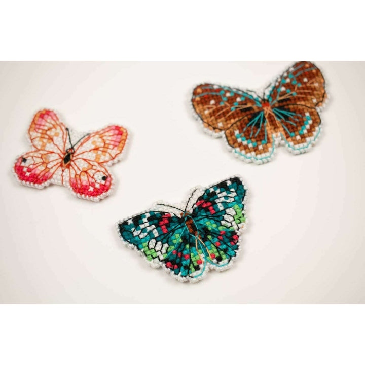Soaring Butterflies R1997AC Counted Cross Stitch Kit