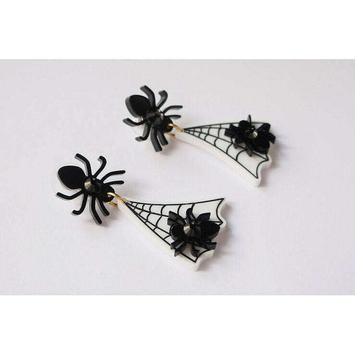 Spider Web Earrings by Laliblue
