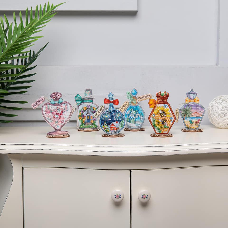 T-74C Counted cross stitch kit Crystal Art "Scent of life"