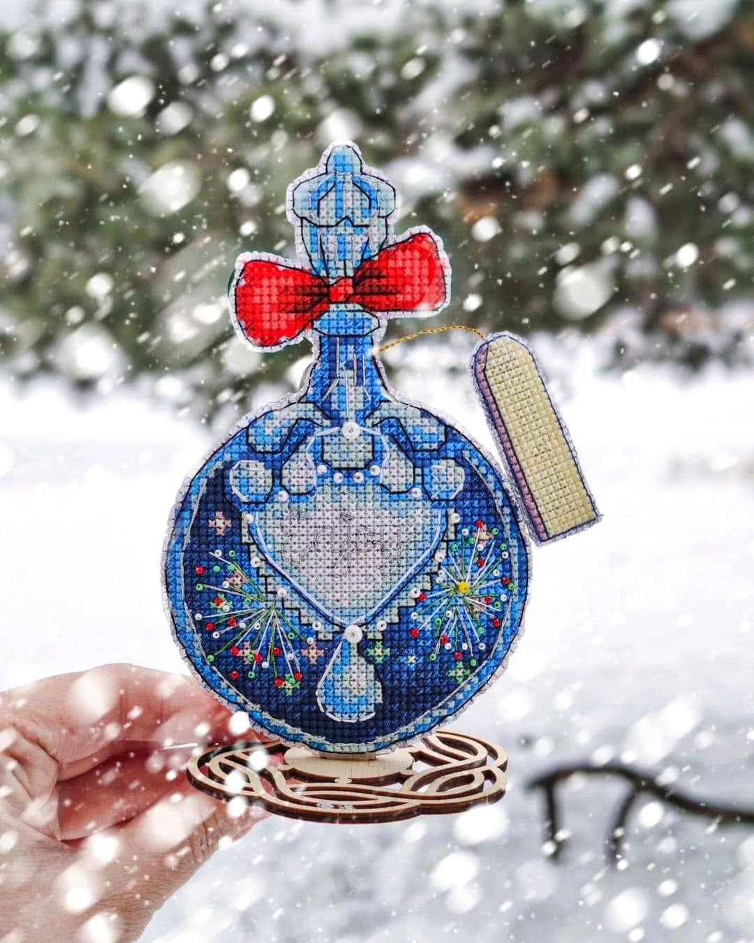 T-75C Counted cross stitch kit Crystal Art "Scent of life"