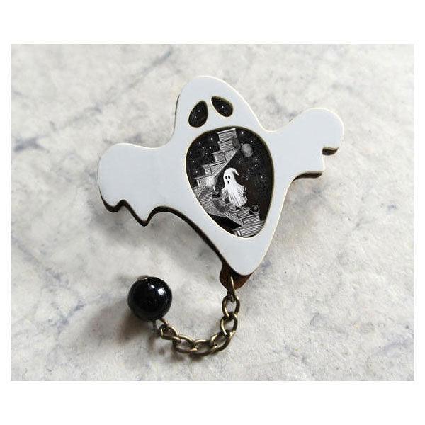 The Ghost of the Stair Brooch By LaliBlue - Quirks!