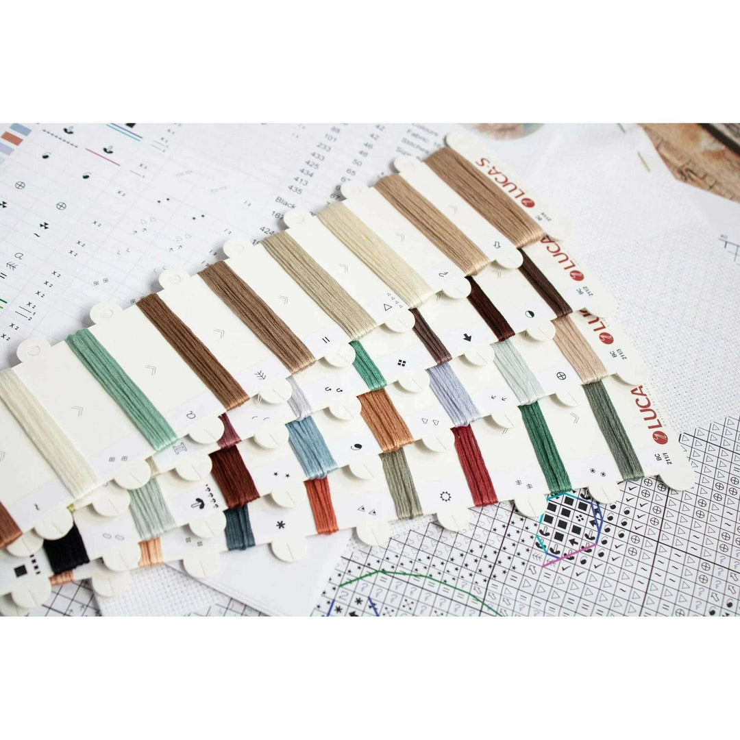 The Labrador BC211l Counted Cross-Stitch Kit
