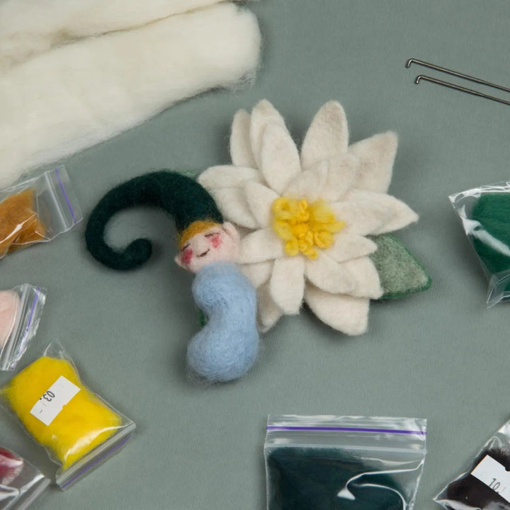 Felting kit V-85C ''Child's dreams''