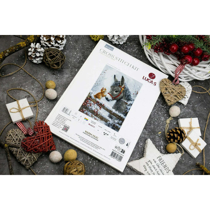 Warm Hug BU5075L Counted Cross-Stitch Kit
