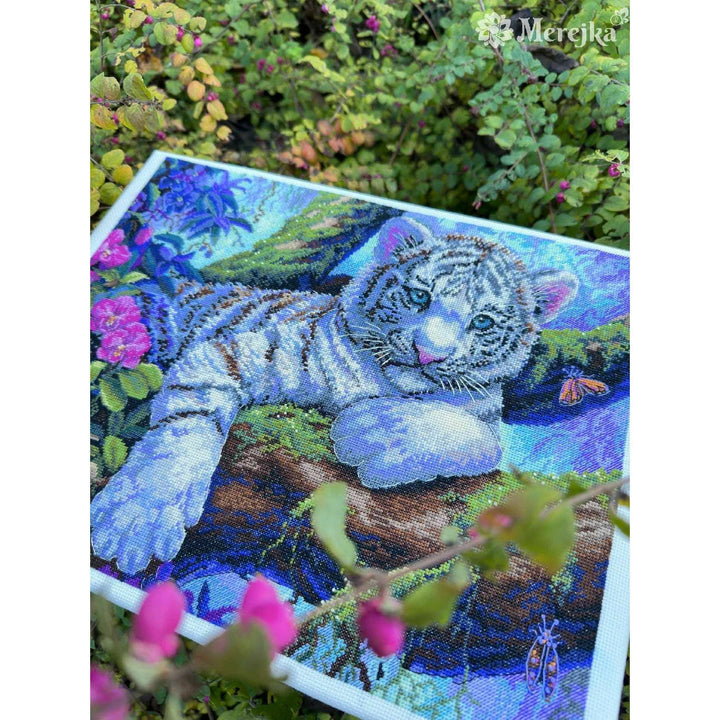 White Tiger K-260 Counted Cross-Stitch Kit
