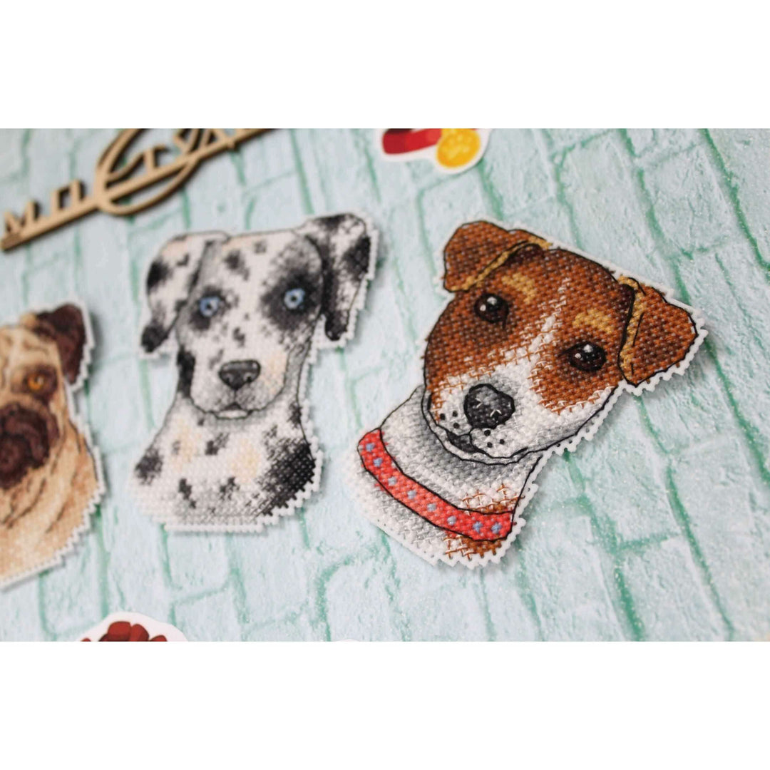 Who Said Woof? Magnets SR-409 Plastic Canvas Counted Cross Stitch Kit