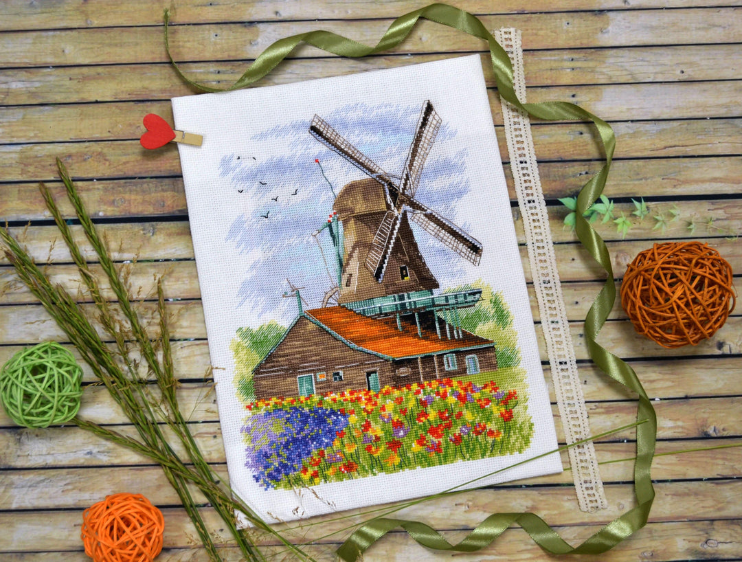 Windmill.Holland 1105 Counted Cross Stitch Kit