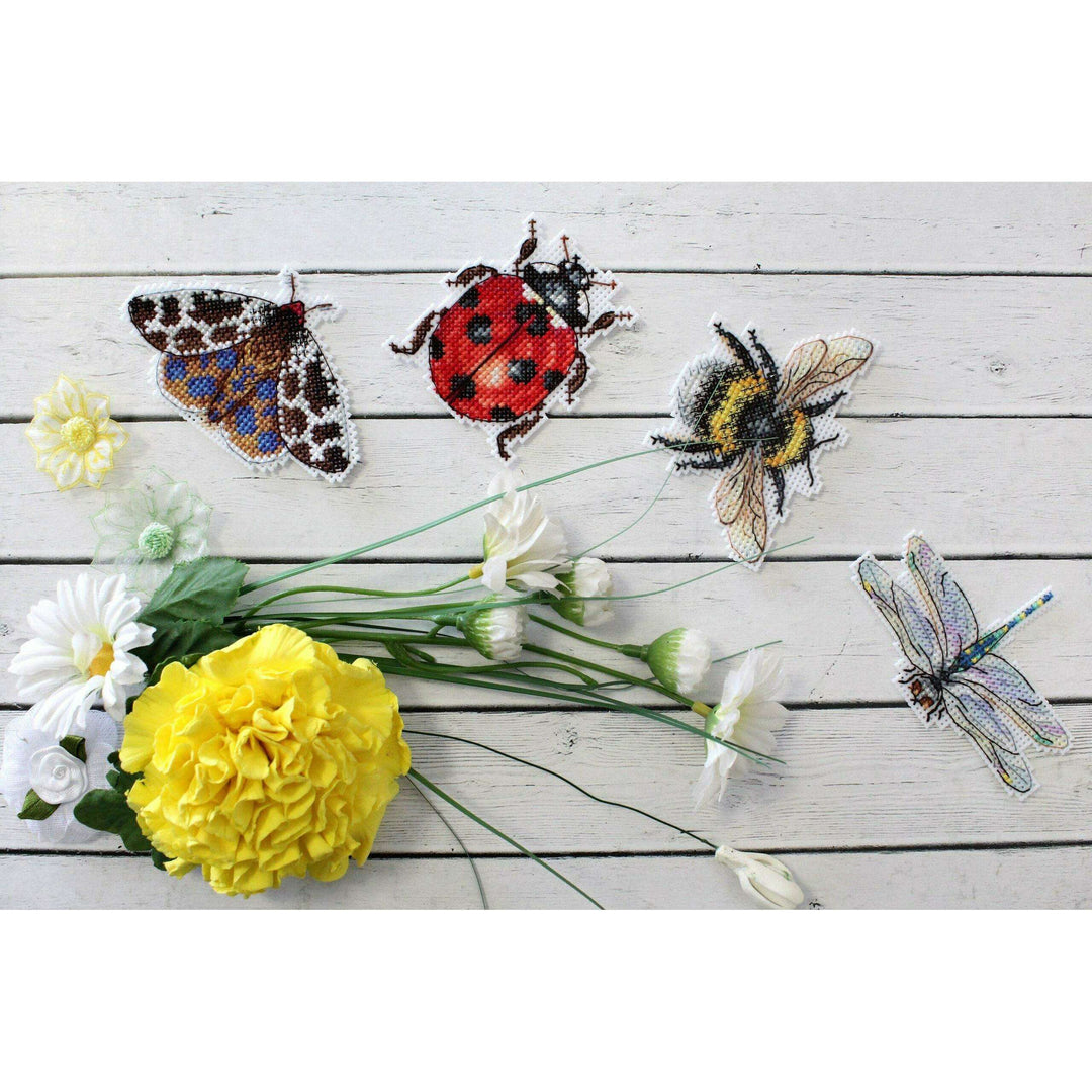 Winged Friends. Magnets SR-488  Plastic Canvas Counted Cross Stitch Kit
