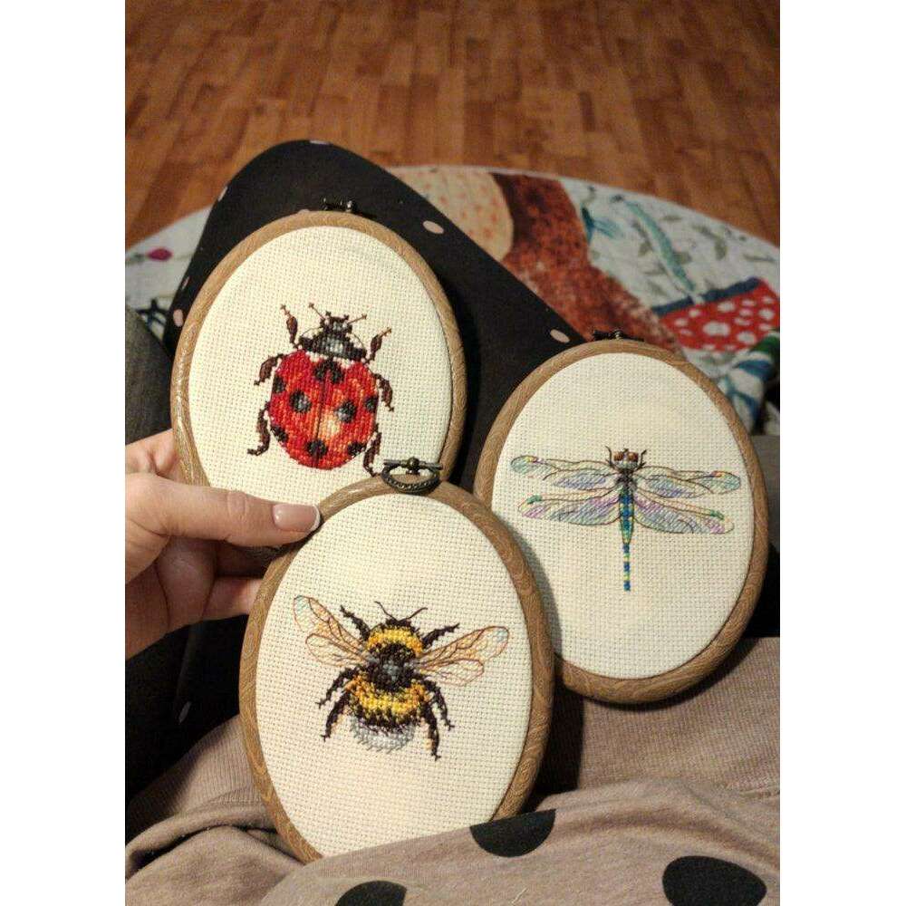 Winged Friends. Magnets SR-488  Plastic Canvas Counted Cross Stitch Kit