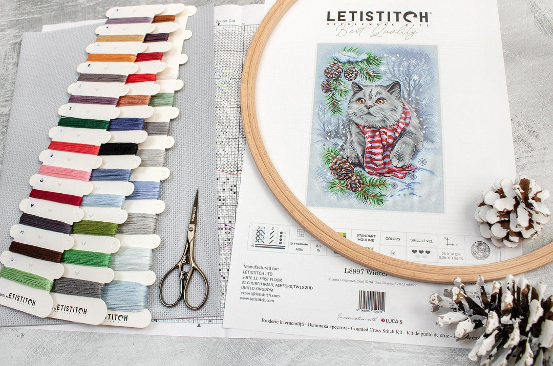 Winter Cat L8997 Counted Cross Stitch Kit