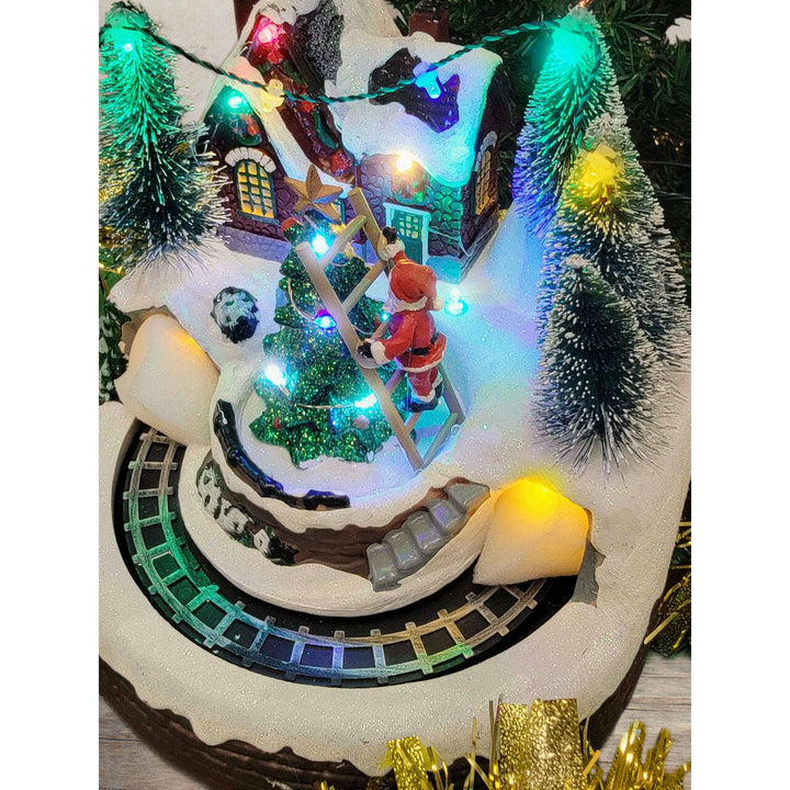 Winter Forest House. Christmas Village Festive Tree F07M4-26-H521