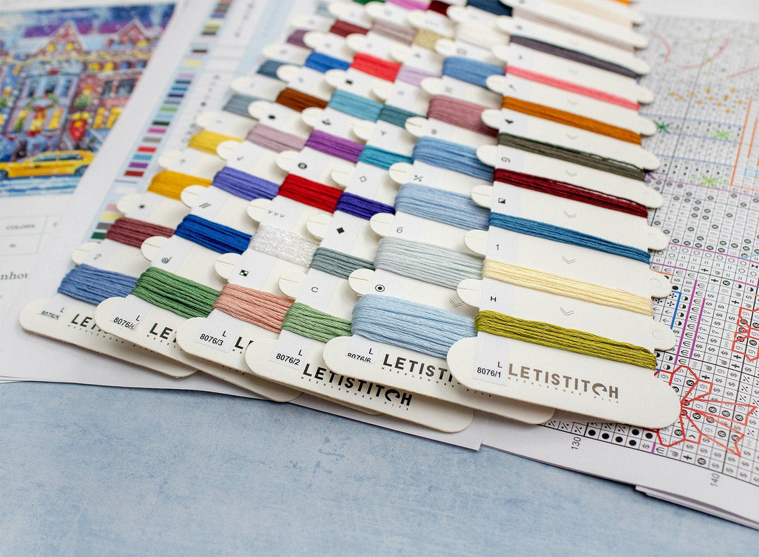 Winter Townhouse L8076 Counted Cross Stitch Kit