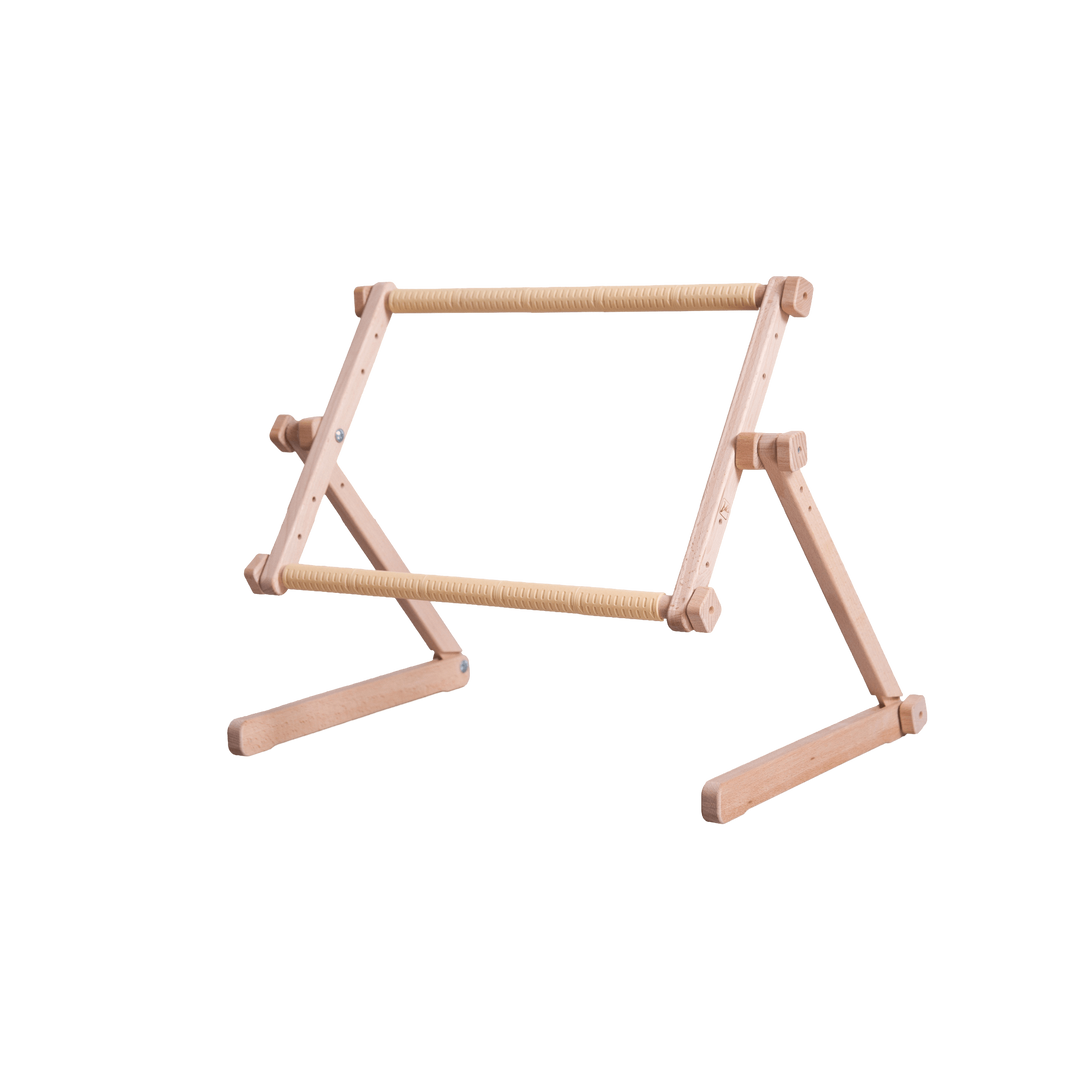Wooden embroidery stand UNIVERSAL ( SOFA AND TABLE-TYPE) Chaffinch 40*56 cm CSZI4056