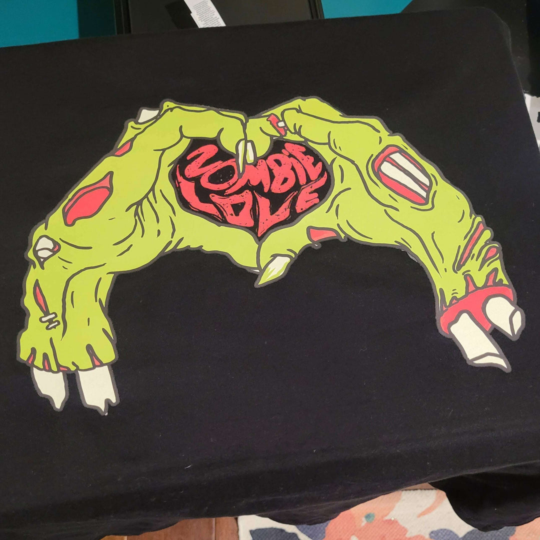 Zombie Love Top - Unisex Shirt