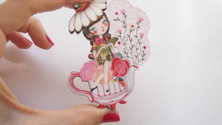 Flower Tea Brooch by Laliblue