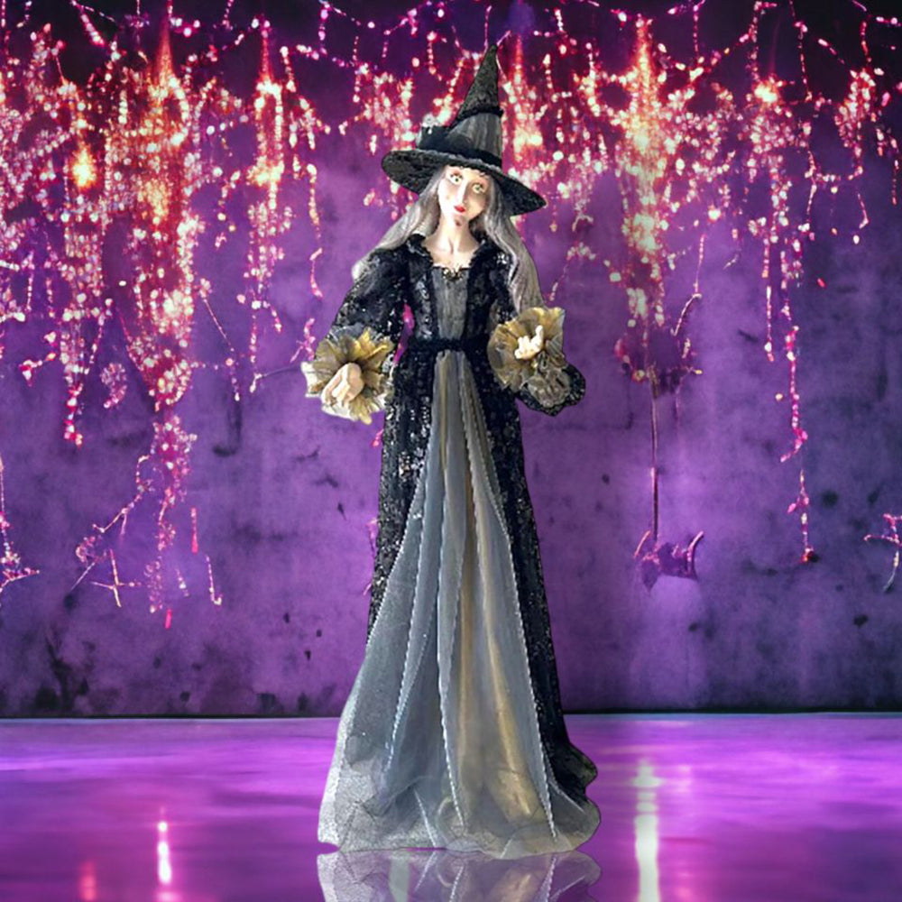 Renda The Witch Display by December Diamonds